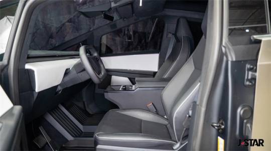 2024 Tesla Cybertruck - Images - 3
