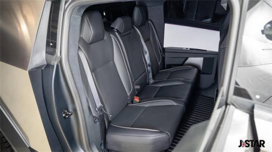 2024 Tesla Cybertruck - Images - 16