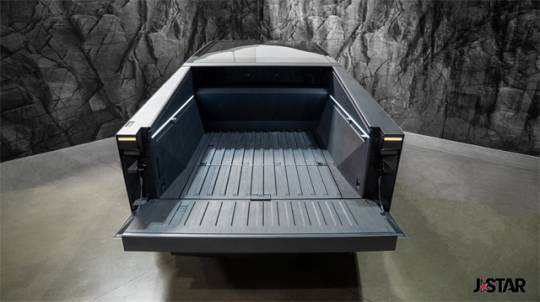 2024 Tesla Cybertruck - Images - 23
