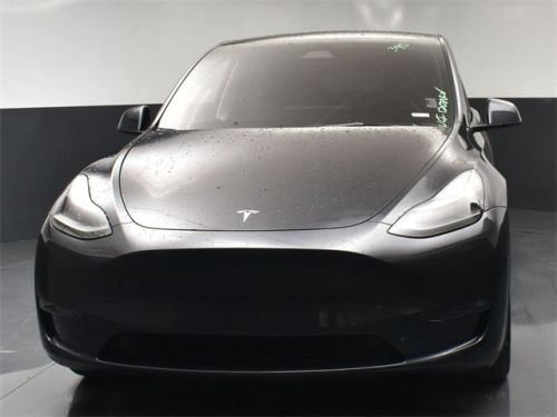 2024 Tesla Model Y 7SAYGAEE8RF208279
