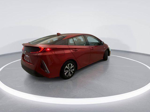 2017 Toyota Prius Prime - Images - 4