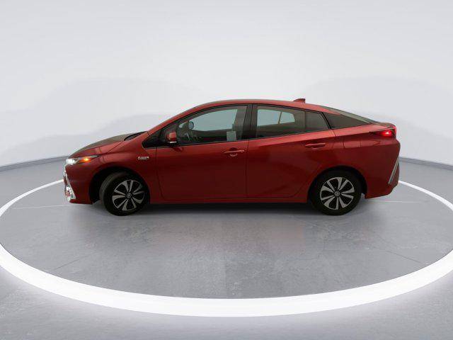 2017 Toyota Prius Prime - Images - 9
