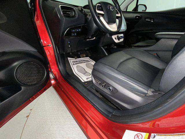 2017 Toyota Prius Prime - Images - 12