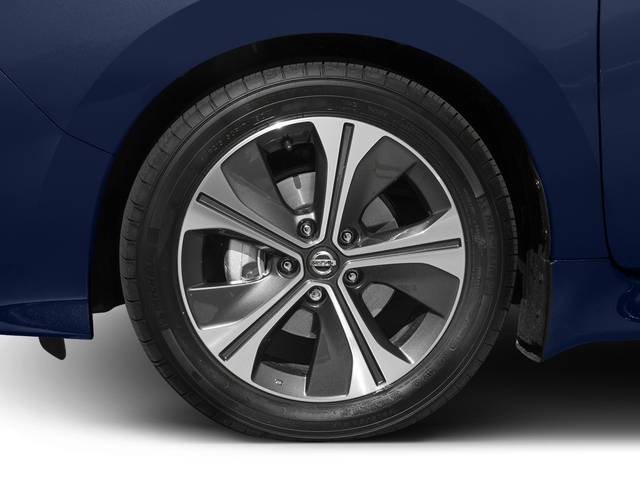 2018 Nissan LEAF - Images - 11