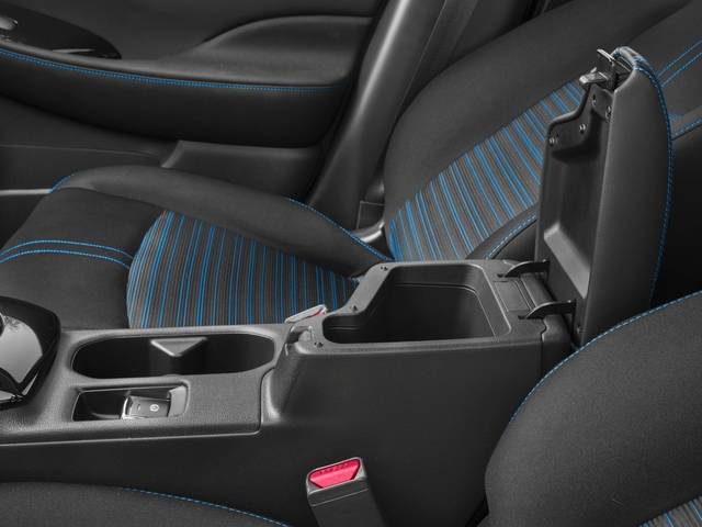 2018 Nissan LEAF - Images - 15