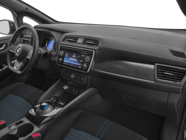 2018 Nissan LEAF - Images - 16
