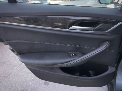 2018 BMW 5 Series WBAJB1C55JB374179