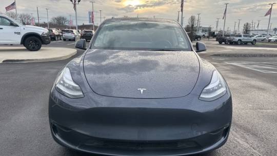 2023 Tesla Model Y 7SAYGDEE2PA036584