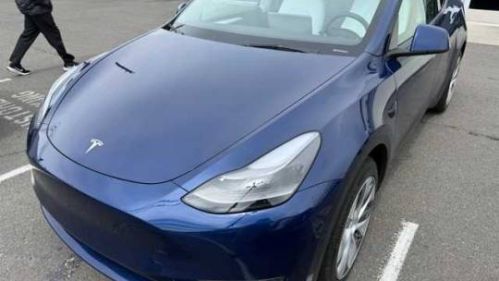 2023 Tesla Model Y 7SAYGDEE3PF903977