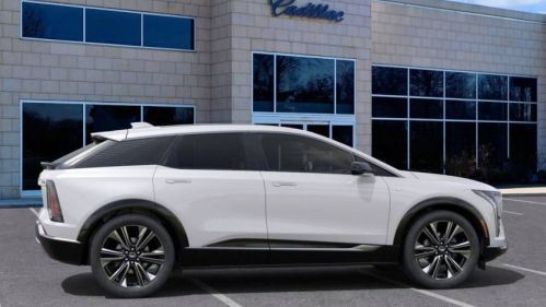2025 Cadillac OPTIQ 3GYK3DMR0SS157761