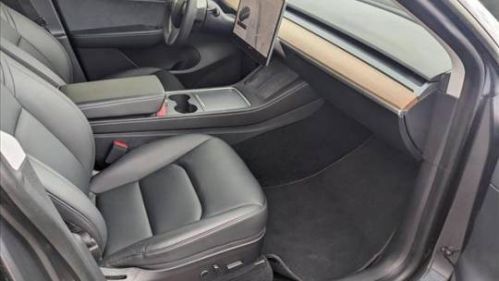 2021 Tesla Model Y 5YJYGDEE2MF183130