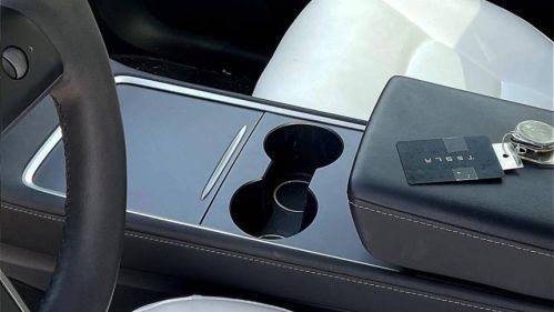 2021 Tesla Model Y 5YJYGDEEXMF158542