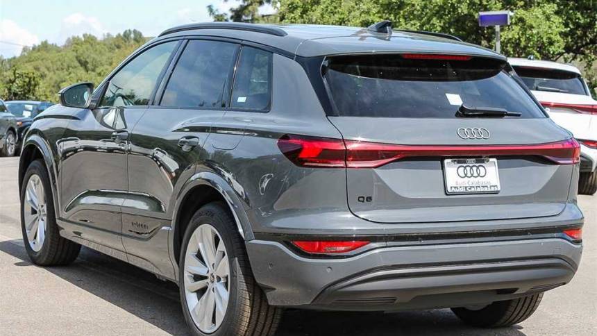 2025 Audi Q6 e-tron WA112BGF2SA012713
