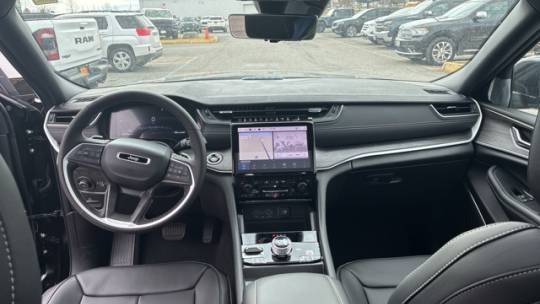 2025 Jeep Grand Cherokee 1C4RJYB60S8678434