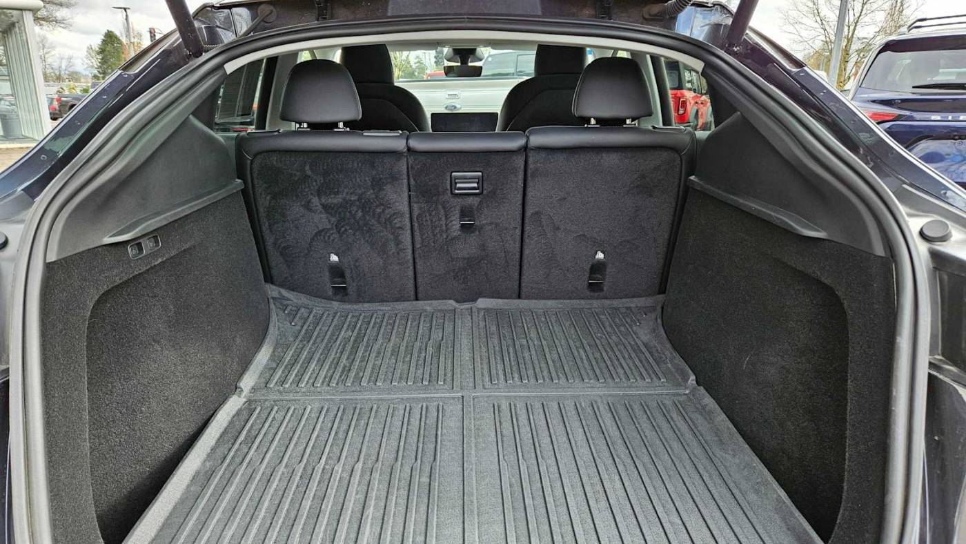 2024 Tesla Model Y 7SAYGDEE7RA218803