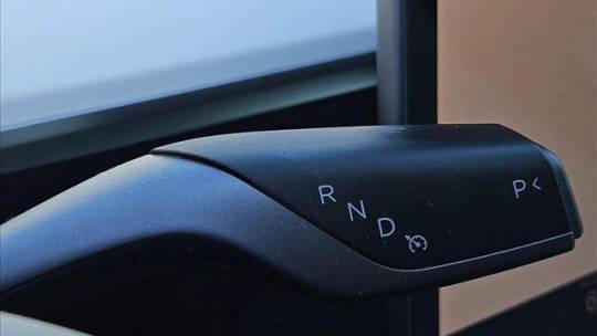 2022 Tesla Model Y 7SAYGDEEXNF361841