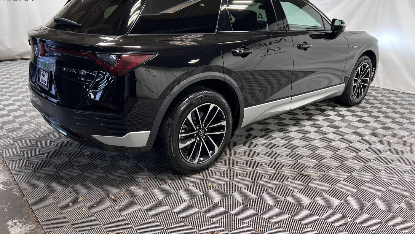 2024 Acura ZDX 4W5KHMRK6RZ505761
