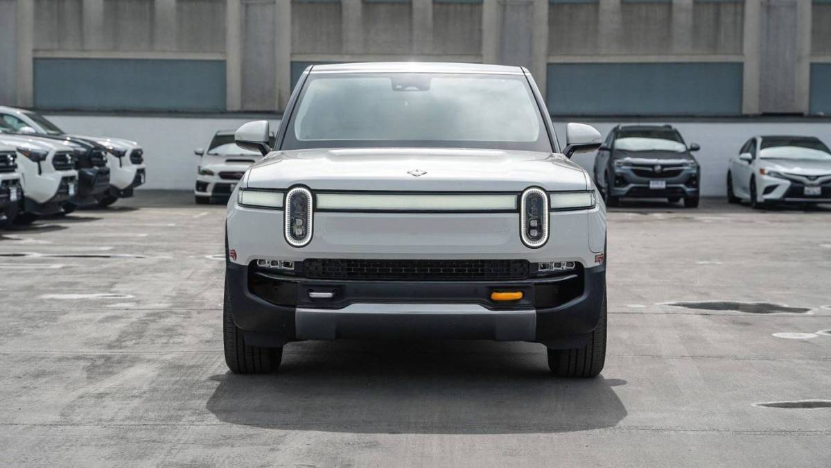 2023 Rivian R1S - Images - 2