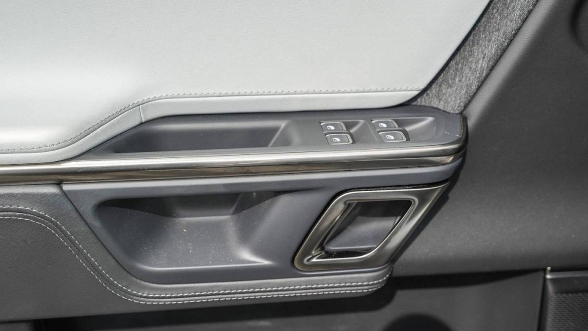 2023 Rivian R1S - Images - 20