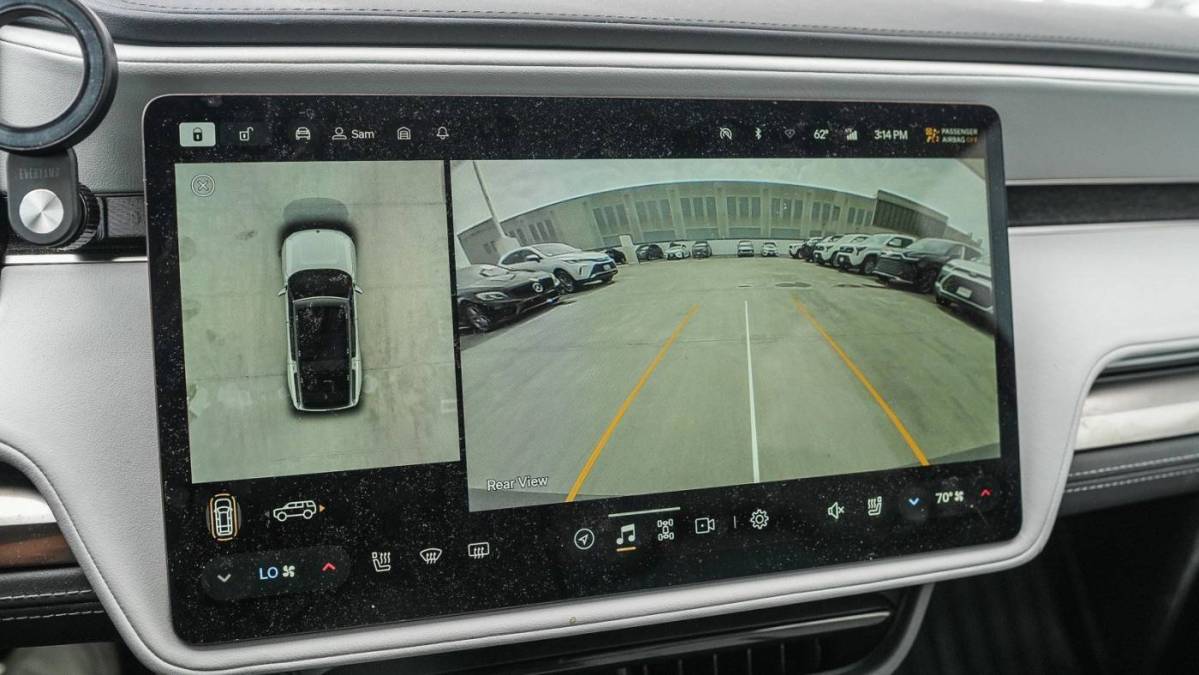 2023 Rivian R1S - Images - 24