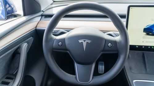2023 Tesla Model Y 7SAYGDEF3PF868589