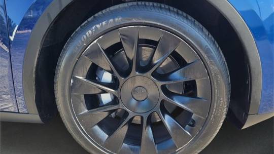 2023 Tesla Model Y 7SAYGDEE0PF894428