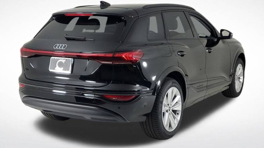 2025 Audi Q6 e-tron WA112BGF1SA025033