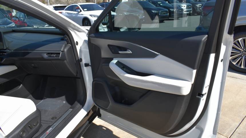 2024 Acura ZDX 4W5KHNRL0RZ504281