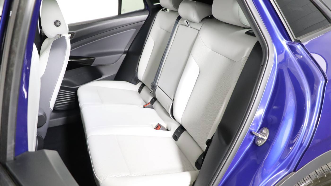 2021 Volkswagen ID.4 WVGGNPE25MP061341