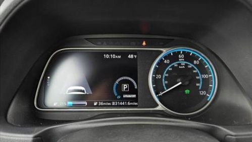 2021 Nissan LEAF 1N4AZ1CV7MC555819