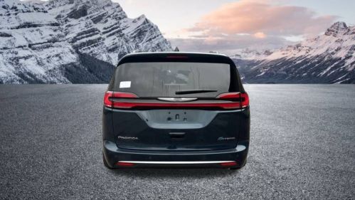 2025 Chrysler Pacifica 2C4RC1N79SR564037