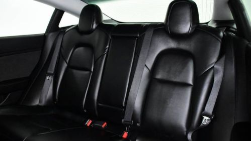 2019 Tesla Model 3 5YJ3E1EB8KF427400