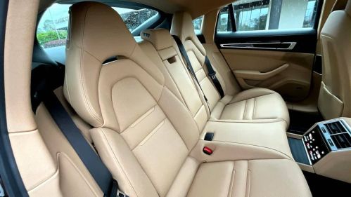 2019 Porsche Panamera WP0AE2A72KL123538