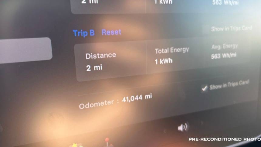 2021 Tesla Model Y 5YJYGDEE7MF070810