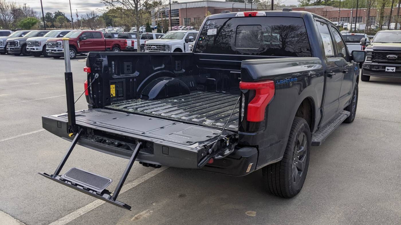 2025 Ford F-150 Lightning 1FT6W5L76SWG02366