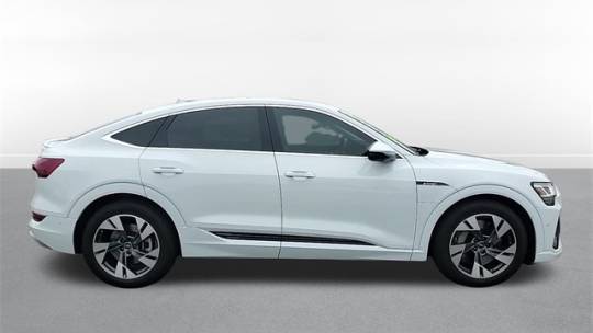 2022 Audi e-tron WA12AAGE6NB032017