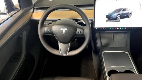 2024 Tesla Model Y 7SAYGDEE7RA273493