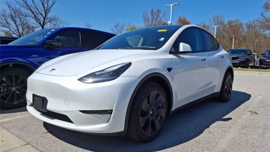2023 Tesla Model Y 7SAYGDEE4PF665234