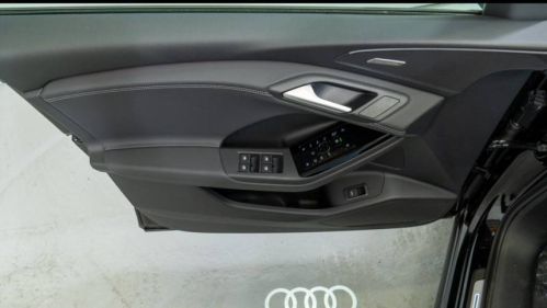 2025 Audi Q6 e-tron WA124BGF8SA013864