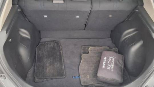 2021 Nissan LEAF 1N4AZ1CV7MC556095