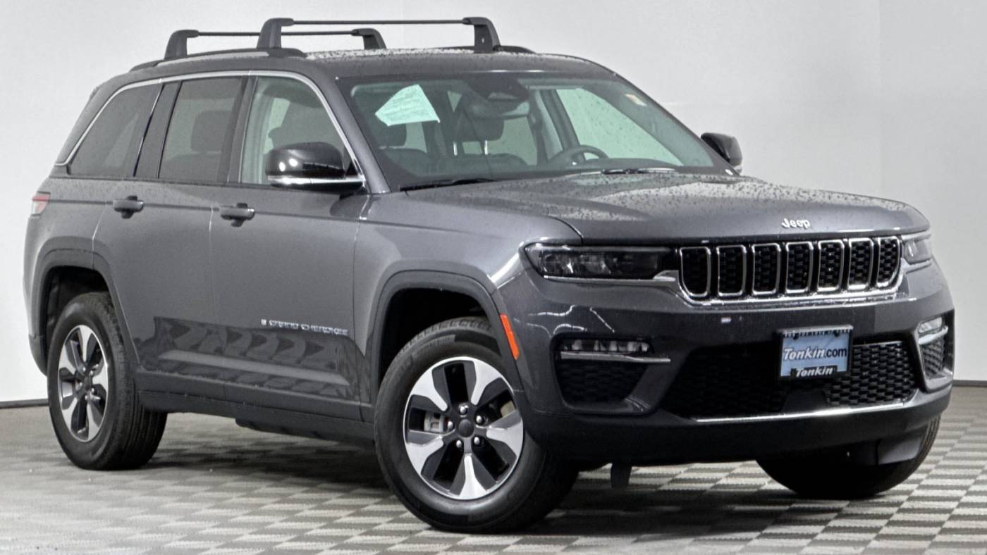 2022 Jeep Grand Cherokee 1C4RJYB62N8716881