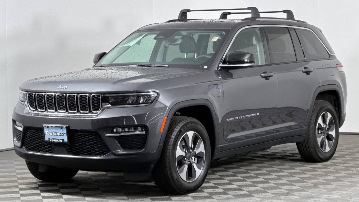 2022 Jeep Grand Cherokee 1C4RJYB62N8716881