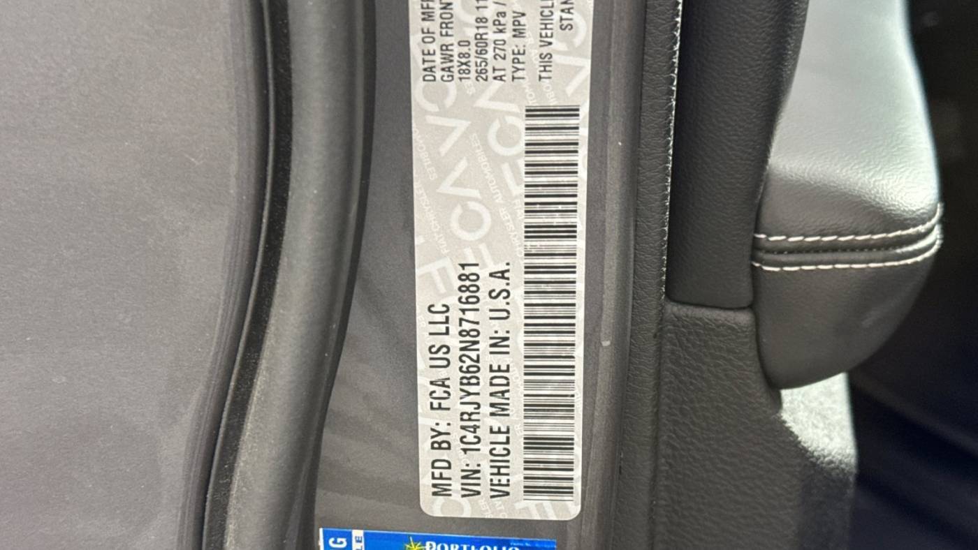 2022 Jeep Grand Cherokee 1C4RJYB62N8716881