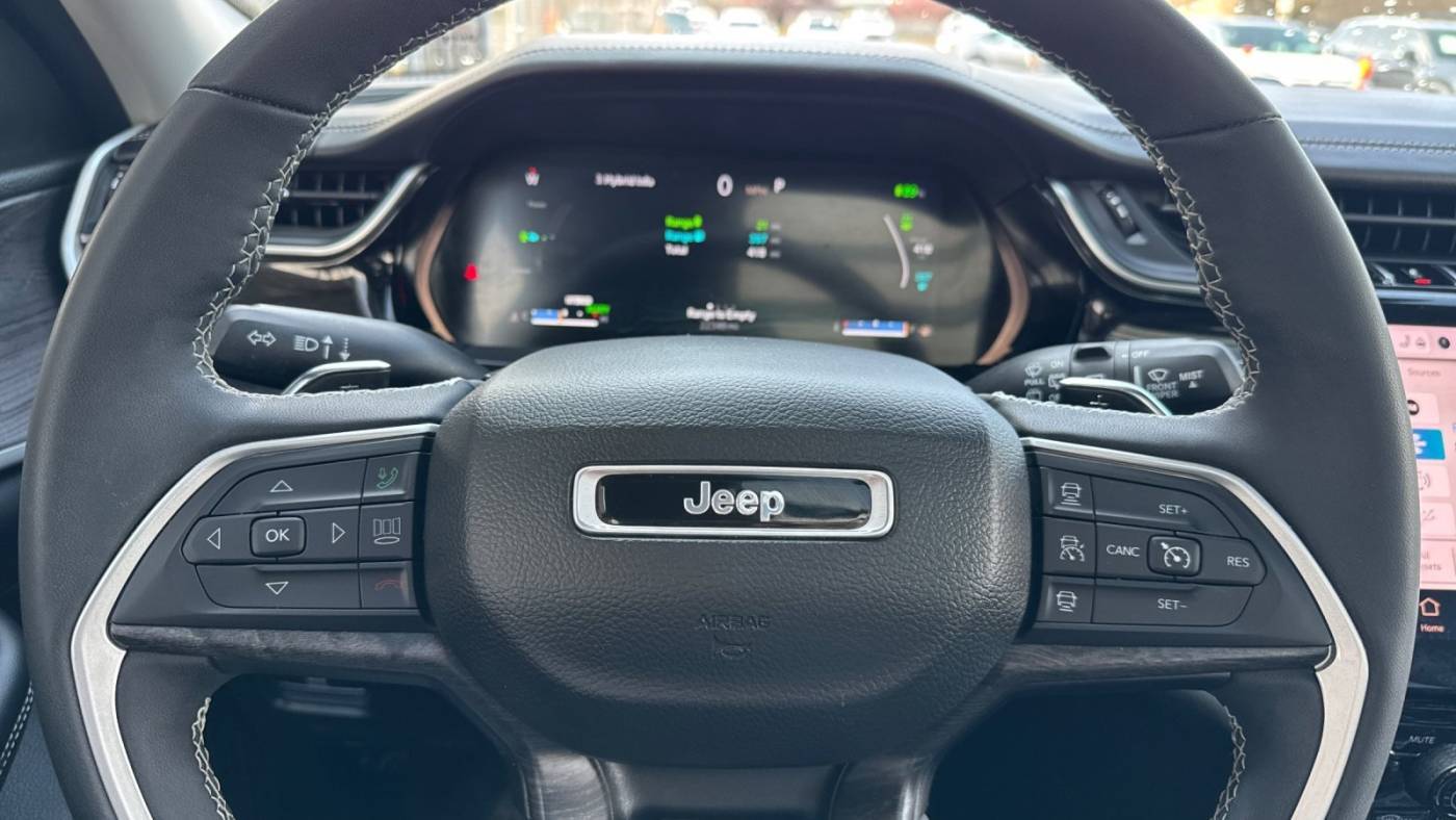 2022 Jeep Grand Cherokee 1C4RJYB62N8716881