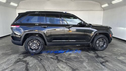 2024 Jeep Grand Cherokee 1C4RJYC69R8505293
