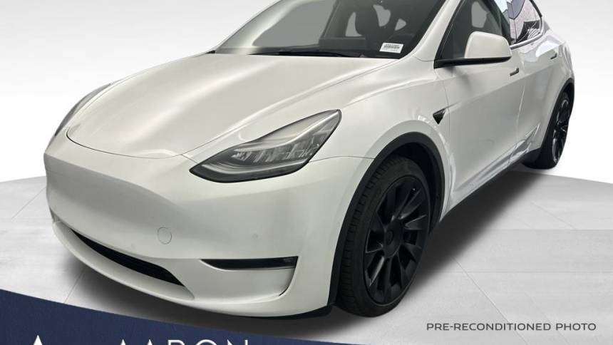 2021 Tesla Model Y 5YJYGDEE1MF143640