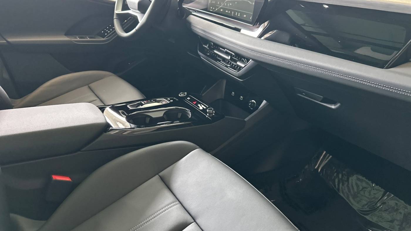 2025 Audi Q6 e-tron WA112BGF2SA025106