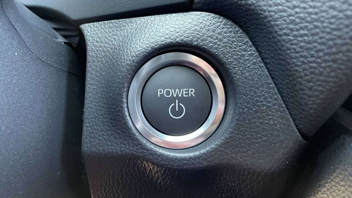 2025 Toyota RAV4 Plug-In Hybrid JTMEB3FV1SD247687