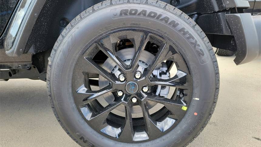 2025 Jeep Wrangler 1C4RJXP63SW562322
