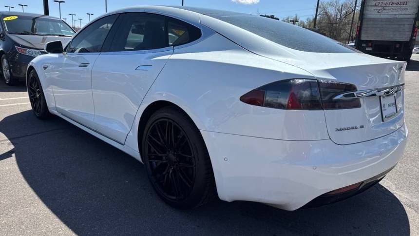 2016 Tesla Model S 5YJSA1E2XGF138422